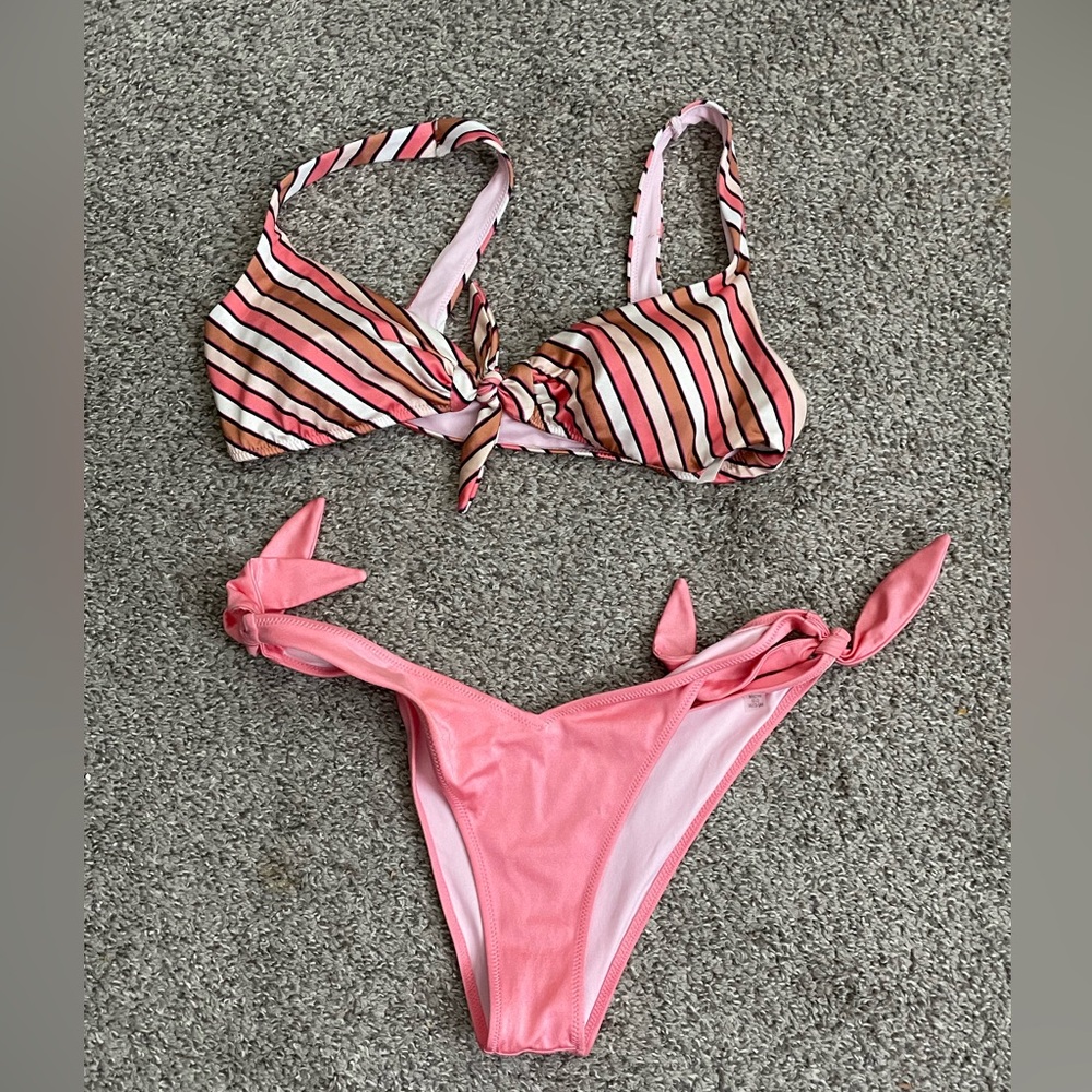 Victoria’s Secret cheeky bikini